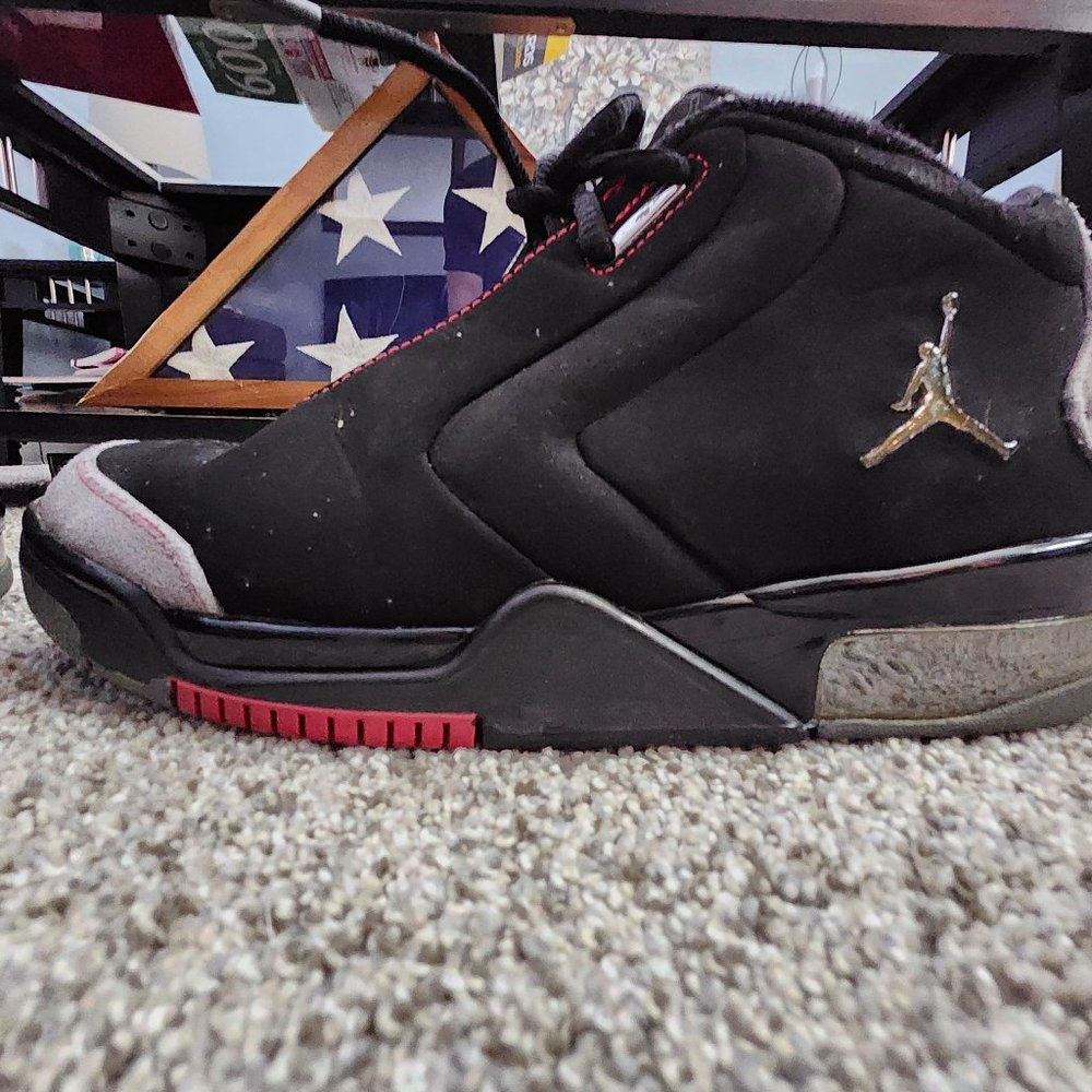 VINTAGE NIKE AIR JORDAN 2007 NEAR DEADSTOCK.SIZE 8.5